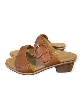 Women's NWOT Aetrex Tatianna Arch Support Leather Sandals, size 9.5
